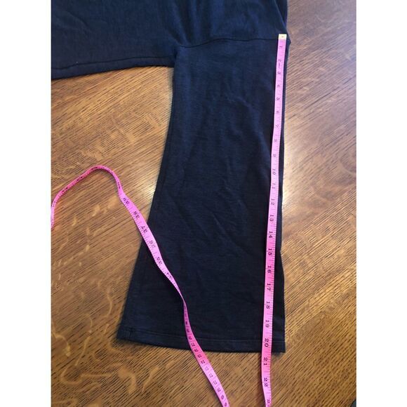 Lululemon Show your Depth Long Sleeve
Heathered Core Black - Picture 11 of 15